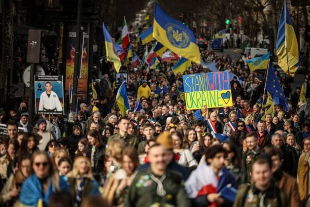 MARCHE ET MANIFESTATION POUR LUKRAINE Thomas Padilla MAXPPP Paris FRANCE 21 02 2026 MARCHE ET MANIFESTATION POUR LUKRAINE QUI RENTRE DANS SA CINQUIEME ANNEE DE GUERRE, DE LA PLACE DE LA REPUBLIQUE JUSQU A LA PLACE DE LA BASTILLE Demonstration for Ukraine entering their fifth year of war, from Place de la Republique to Place de la Bastille in Paris, on February 21, 2026 Paris FRANCE  Copyright: xMAXPPPxThomasxPadillax TPA260221046 TPA260221046