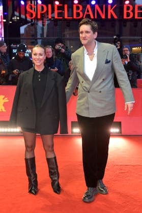 Sina Tkotsch und Sebastian Schwarz bei der Closing Ceremony mit Preisverleihung auf der Berlinale 2026 76. Internationale Filmfestspiele Berlin im Berlinale Palast. Berlin, 21.02.2026