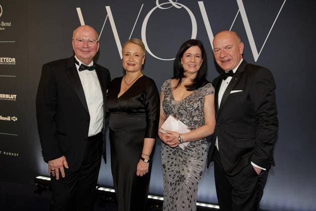 Ball der Wirtschaft 2026 ** NUR FÜR REDAKTIONELLE ZWECKE ** EDITORIAL USE ONLY **<p>Oliver Voigt (l-r, VBKI-Präsident), Ehefrau Mirijam, Katharina Günther-Wünsch (CDU), Bildungssenatorin, und Kai Wegner (CDU), Regierender Bürgermeister, kommen zum Ball der Wirtschaft 2026 ins Hotel InterContinental. Bereits zum 74. Mal rollt der Verein Berliner Kaufleute und Industrieller (VBKI) den roten Teppich aus. Deutschland Berlin Berlin Copyright: JörgxCarstensen
