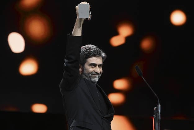 Turkish director Emin Alper wins Silver Bear Jury Prize at Berlin Film Festival BERLIN, GERMANY - FEBRUARY 21: Turkish director Emin Alper makes a speech after receiving the Silver Bear Jury Prize for his film Kurtulus (Salvation) during the 76th Berlin International Film Festival (Berlinale) in Berlin, Germany, on February 21, 2026. Halil Sagirkaya Anadolu Berlin Germany. Editorial use only. Please get in touch for any other usage.  Copyright: x2026xAnadoluxHalilxSagirkayax