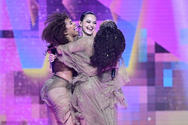 MALMÖ, SWEDEN 20260221 Cimberly Wanyonyi with her back to the camera cheers as she took the second place in the final with the entry Eternity at round 4 of Melodifestivalen 2026 in Malmö Arena on Saturday MALMÖ SWEDEN x50090x  Copyright: xJohanxNilsson TTx MELODIFESTIVALEN 2026 MALMÖ WVHtuHXNiNg