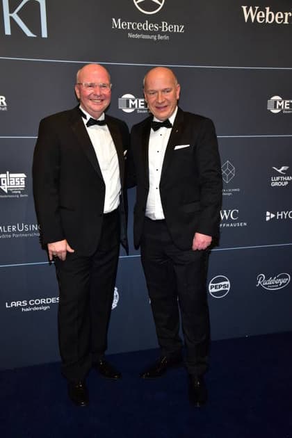 74. Ball des VBKI Berlin 2026 Markus Voigt, VBKI Präsident, Kai Wegner, CDU, Regierender Buergerm.Berlin beim 74. Ball rollt der Verein Berliner Kaufleute und Industrieller (VBKI) im Hotel Intercontionental in Berlin am 21.02.2026