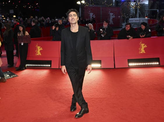 76th Berlin International Film Festival BERLIN, GERMANY - FEBRUARY 21: Actor Ilker Catak of Gelbe Briefe (Yellow Letters) pose for a photo on the red carpet after winning the Golden Bear for Best Film during the 76th Berlin International Film Festival (Berlinale) in Berlin, Germany, on February 21, 2026. Halil Sagirkaya Anadolu Berlin Germany. Editorial use only. Please get in touch for any other usage.  Copyright: x2026xAnadoluxHalilxSagirkayax