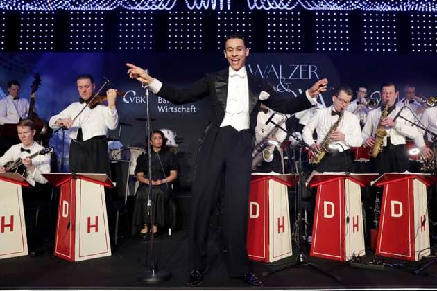 21.02.2026, David Hermlin und Orchester, beim 74. VBKI-Ball in Berlin, Hotel Intercontinental, Ball der Wirtschaft,