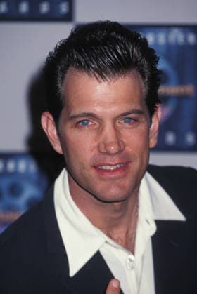 1997 Blockbuster Awards Singer CHRIS ISAAK at the 1997 Blockbuster Awards held at the Pantages Theatre. Los Angeles CA USA Copyright: xJanexCainex