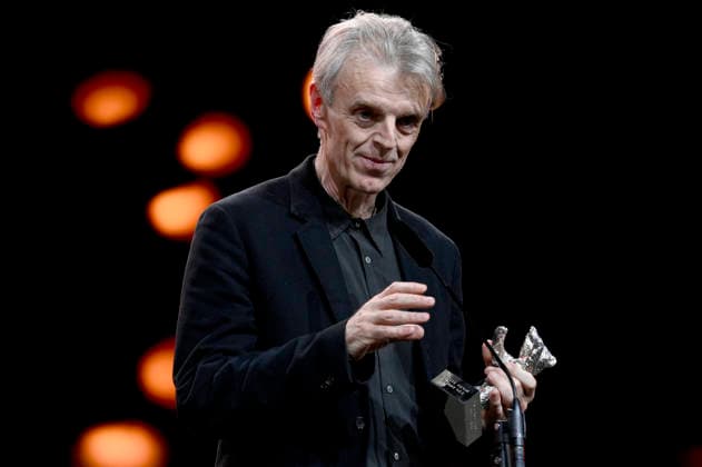 Grant Gee mit dem Silbernen Bären für die beste Regie bei Everybody Digs Bill Evans bei der Closing Ceremony mit Preisverleihung auf der Berlinale 2026 76. Internationale Filmfestspiele Berlin im Berlinale Palast. Berlin, 21.02.2026