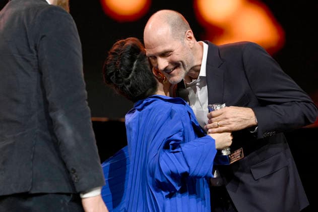 Lance Hammer mit dem Silbernen Bären Jury Preis für Queen at Sea bei der Closing Ceremony mit Preisverleihung auf der Berlinale 2026 76. Internationale Filmfestspiele Berlin im Berlinale Palast. Berlin, 21.02.2026