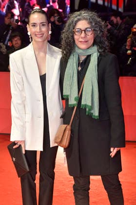 Melisa Sözen und Mahnaz Mohammadi bei der Closing Ceremony mit Preisverleihung auf der Berlinale 2026 76. Internationale Filmfestspiele Berlin im Berlinale Palast. Berlin, 21.02.2026