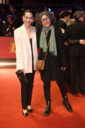 Melisa Sözen und Mahnaz Mohammadi bei der Closing Ceremony mit Preisverleihung auf der Berlinale 2026 76. Internationale Filmfestspiele Berlin im Berlinale Palast. Berlin, 21.02.2026