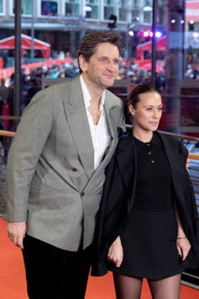 Preisverleihung, Roter Teppich zur Berlinale, Berlin, 21.02.2026 Sebastian Schwarz and Sina Tkotsch auf dem Roten Teppich vor der Abschlussgala der 76. Berlinale im Theater am Potsdamer Platz Berlin am 21.02.2026. Die 76. Internationalen Filmfestspiele Berlin finden vom 12. bis 22. Februar 2026 statt. Berlin Theater am Potsdamer Platz Copyright: xJensxFinkex