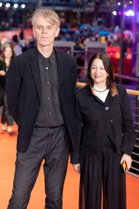 Preisverleihung, Roter Teppich zur Berlinale, Berlin, 21.02.2026 Grant Gee, Janine Marmot auf dem Roten Teppich vor der Abschlussgala der 76. Berlinale im Theater am Potsdamer Platz Berlin am 21.02.2026. Die 76. Internationalen Filmfestspiele Berlin finden vom 12. bis 22. Februar 2026 statt. Berlin Theater am Potsdamer Platz Copyright: xJensxFinkex