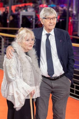 Preisverleihung, Roter Teppich zur Berlinale, Berlin, 21.02.2026 Tom Courtenay, Anna Calder-Marshall auf dem Roten Teppich vor der Abschlussgala der 76. Berlinale im Theater am Potsdamer Platz Berlin am 21.02.2026. Die 76. Internationalen Filmfestspiele Berlin finden vom 12. bis 22. Februar 2026 statt. Berlin Theater am Potsdamer Platz Copyright: xJensxFinkex