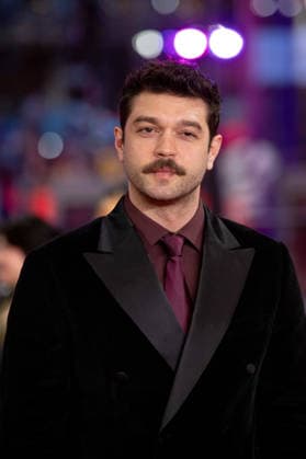 Preisverleihung, Roter Teppich zur Berlinale, Berlin, 21.02.2026 Furkan And auf dem Roten Teppich vor der Abschlussgala der 76. Berlinale im Theater am Potsdamer Platz Berlin am 21.02.2026. Die 76. Internationalen Filmfestspiele Berlin finden vom 12. bis 22. Februar 2026 statt. Berlin Theater am Potsdamer Platz Copyright: xJensxFinkex