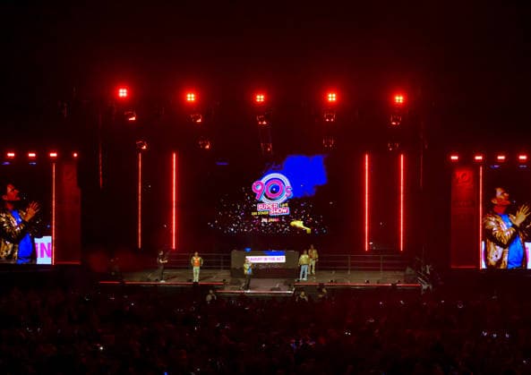 21.02.2026, xlakx, Entertainment, 90s Super Show v.l. Caught in the Act - 90s Super Show in der Uber Arena Berlin. Berlin