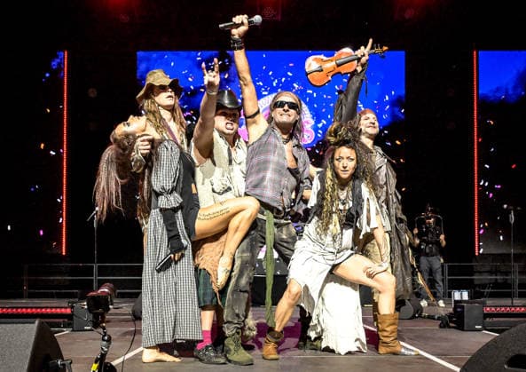 21.02.2026, xlakx, Entertainment, 90s Super Show v.l. Rednex - 90s Super Show in der Uber Arena Berlin. Berlin