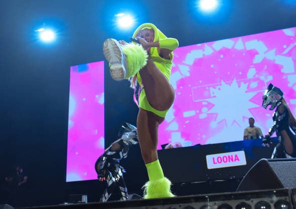 21.02.2026, xlakx, Entertainment, 90s Super Show v.l. Loona (Marie-Jose van der Kolk) - 90s Super Show in der Uber Arena Berlin. Berlin