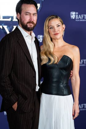 February 21, 2026, London, United Kingdom: Danny Fujikawa (L) and Kate Hudson (R) attend the Nominees Party for the EE BAFTA Film Awards 2026 at the National Portrait Gallery. London United Kingdom - ZUMAs197 20260221_aaa_s197_273 Copyright: xLounisxTiarx