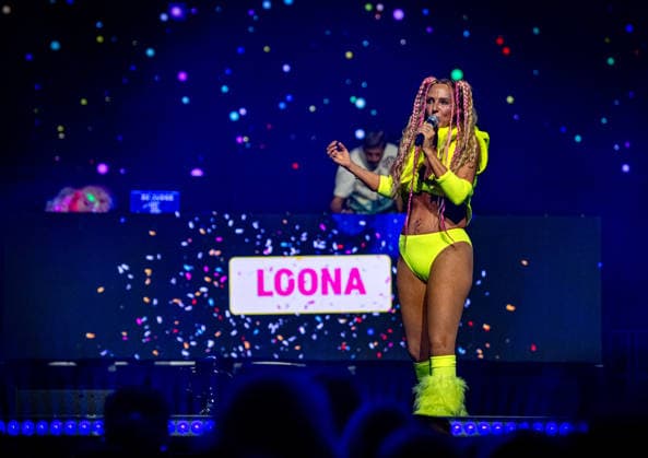 21.02.2026, xlakx, Entertainment, 90s Super Show v.l. Loona (Marie-Jose van der Kolk) - 90s Super Show in der Uber Arena Berlin. Berlin