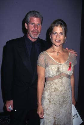 1997 Technical Emmy Awards Sep 07, 1997; Los Angeles, CA, USA; tv s BEAUTY AND THE BEAST co-stars: Actors LINDA HAMILTON & RON PERLMAN @ the 1997 Technical Emmy Awards. RED RIBBON Los Angeles CA USA Copyright: xJanexCainex
