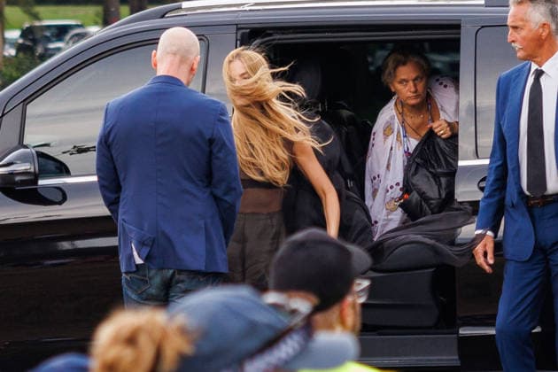 TROPFEST, Margot Robbie arrives ahead of the black carpet for Tropfest at Centennial Park in Sydney, Sunday, February 22, 2026. ( NO ARCHIVING SYDNEY NEW SOUTH WALES AUSTRALIA  Copyright: xNADIRxKINANIx 20260222196814498958