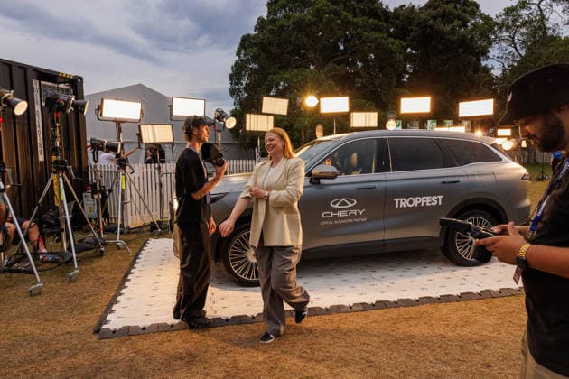 TROPFEST, Sarah Snook after the the black carpet for Tropfest at Centennial Park in Sydney, Sunday, February 22, 2026. ( NO ARCHIVING SYDNEY NEW SOUTH WALES AUSTRALIA  Copyright: xNADIRxKINANIx 20260222176522270669