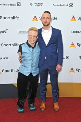 55. Ball des Sports . Josia Topf mit Begleitung anläßlich des 55. Ball des Sports am 21.02.2026 in der Festhalle Frankfurt Main. 20260221MWI110002