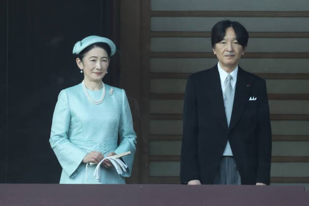 February 23, 2026, Tokyo, Japan: (L to R) CROWN PRINCESS AKISHINO of Japan and CROWN PRINCE AKISHINO of Japan attend Emperor Naruhito s birthday celebration at the Imperial Palace, where crowds gathered to honor this special occasion. Tokyo Japan - ZUMAm191 20260223_aap_m191_012 Copyright: xRodrigoxReyesxMarinx