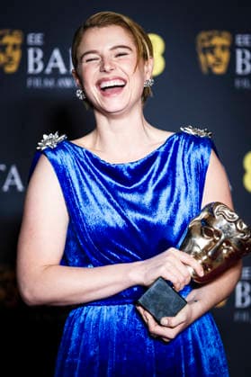 Jessie Buckley mit dem Preis für die beste Hauptdarstellerin in Hamnet bei der Verleihung der BAFTA Film Awards 2026 79th British Academy Film Awards in der Royal Festival Hall. London, 22.02.2026