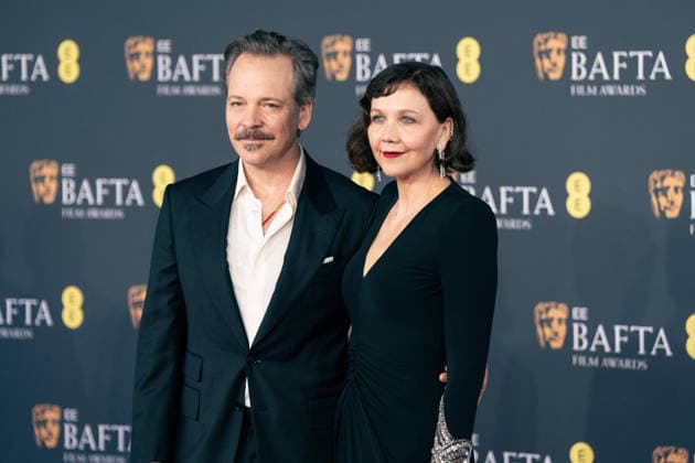 EE BAFTA Film Awards 2026 - London Peter Sarsgaard and Maggie Gyllenhaal at the 2026 EE BAFTA Film Awards held at The Royal Festival Hall, London, UK, on February 22, 2026. Photo by LounisPhotography ABACAPRESS.COM London United Kingdom  Copyright: xLounisPhotography ABACAx