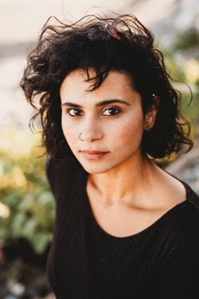 Portrait of beautiful hispanic woman with wavy hair Los Angeles, California, United States CR_TANI260222-1969086-01 ,model released, Symbolfoto