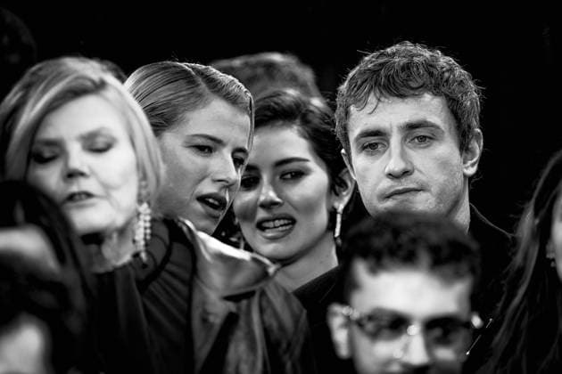 EE BAFTA Film Awards 2026 on Sunday 22 February 2026 Jessie Buckley and Paul Mescal on the Red Carpet at the EE BAFTA Film Awards 2026 on Sunday 22 February 2026 at Royal Festival Hall, London. Editors Note: Image converted to monochrome., Credit:Julie Edwards Avalon  Copyright: xJuliexEdwardsx xAvalonx 1077546130