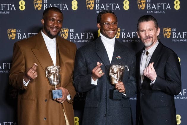 EE BAFTA Film Awards 2026 on Sunday 22 February 2026 Akinola Davies Jr and Wale Davies poses in the press room at the EE BAFTA Film Awards 2026 on Sunday 22 February 2026 at Royal Festival Hall, London. Akinola Davies Jr and Wale Davies is pictured with the award for Outstanding Debut by a British Writer, Director or Producer., Credit:Julie Edwards Avalon  Copyright: xJuliexEdwardsx xAvalonx 1077608628