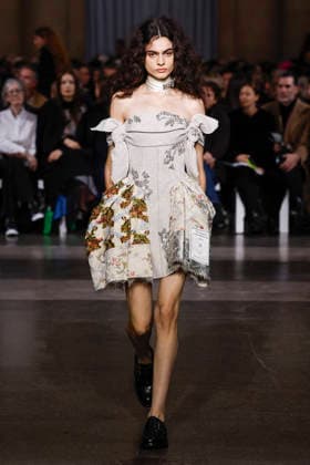 Erdem Fashion Show Ready to Wear Collection Fall Winter 2026 2027 during London Fashion Week LFW February 22nd, 2026 Erdem Fashion Show Ready to Wear Fall Winter 2026 2027 Collection during London Fashion Week LFW February 22nd, 2026 London United Kingdom  Copyright: xAgencex xBestimagexAgencex xBestimagex