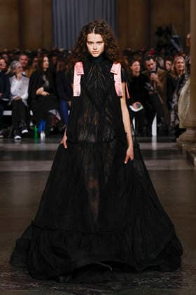 Erdem Fashion Show Ready to Wear Collection Fall Winter 2026 2027 during London Fashion Week LFW February 22nd, 2026 Erdem Fashion Show Ready to Wear Fall Winter 2026 2027 Collection during London Fashion Week LFW February 22nd, 2026 London United Kingdom  Copyright: xAgencex xBestimagexAgencex xBestimagex