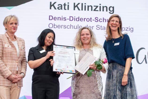 Svetlana Thieme und Kati Klitzing - Deutscher Lehrkräftepreis 2025 EUR, Deutschland, Berlin, 23.02.2026: Svetlana Thieme und Kati Klitzing von der Denis-Diderot-Oberschule aus Leipzig. Preisverleihung des Deutscher Lehrkräftepreis 2025. Zehn Lehrkräfte, drei Schulleitungen und fünf Lehrkräfte-Teams aus zehn Bundesländern werden in dieser Wettbewerbsrunde für ihre herausragenden Leistungen ausgezeichnet: