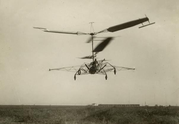 RECORD DATE NOT STATED D Ascanio AT3 helicopter in flight D Ascanio AT3 helicopter in flight. Copyright: 1068_05_IT-MI0332_TCI000339_01