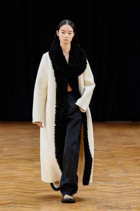 Mango Fashion Show Ready to Wear Fall Winter 2026 2027 Collection during London Fashion Week LFW , on February 23, 2026 Bestimage Runway Mango Fashion Show Ready to Wear Fall Winter 2026 2027 Collection during London Fashion Week LFW , on February 23, 2026 London United Kingdom  Copyright: xAgencex xBestimagexAgencex xBestimagex