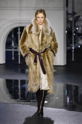 Burberry Fashion Show Ready to Wear Collection Fall Winter 2026 2027 during London Fashion Week LFW February 23rd, 2026 Burberry Fashion Show Ready to Wear Fall Winter 2026 2027 Collection during London Fashion Week LFW February 23rd, 2026 London United Kingdom  Copyright: xAgencex xBestimagexAgencex xBestimagex