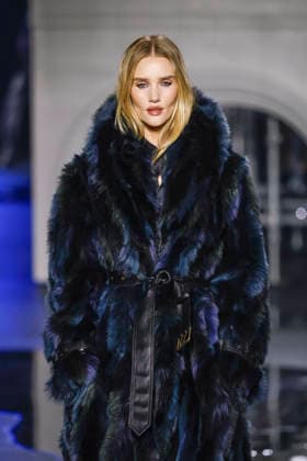 Burberry Fashion Show Ready to Wear Collection Fall Winter 2026 2027 during London Fashion Week LFW February 23rd, 2026 Burberry Fashion Show Ready to Wear Fall Winter 2026 2027 Collection during London Fashion Week LFW February 23rd, 2026 London United Kingdom  Copyright: xAgencex xBestimagexAgencex xBestimagex