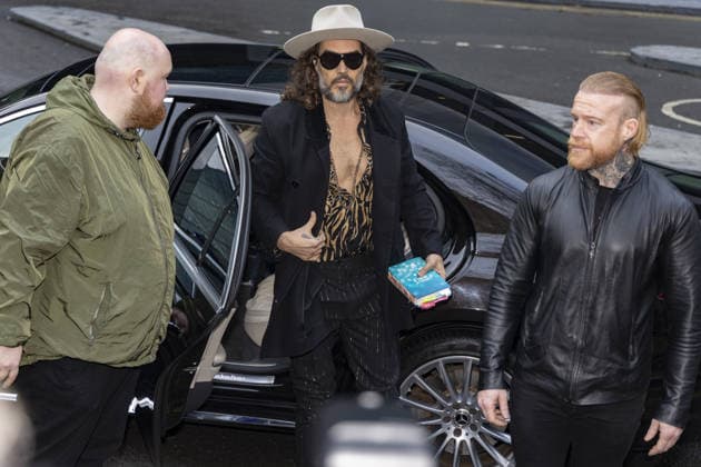 Russell Brand appears at court in London LONDON, ENGLAND - FEBRUARY 24: Russell Brand arrives at Southwark Crown Court to appear for a plea hearing, where he is charged with rape and sexual assault against two women in 2009, in London, United Kingdom on February 24, 2026. Marcin Nowak Anadolu London United Kingdom. Editorial use only. Please get in touch for any other usage.  Copyright: x2026xAnadoluxMarcinxNowakx