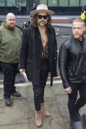 Russell Brand appears at court in London LONDON, ENGLAND - FEBRUARY 24: Russell Brand arrives at Southwark Crown Court to appear for a plea hearing, where he is charged with rape and sexual assault against two women in 2009, in London, United Kingdom on February 24, 2026. Marcin Nowak Anadolu London United Kingdom. Editorial use only. Please get in touch for any other usage.  Copyright: x2026xAnadoluxMarcinxNowakx