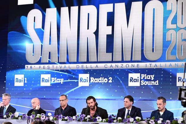 February 24, 2026, Sanremo, Rome, Italy: 76th Italian Song Festival. Press Conference. Pictured are Claudio Fasulo, Alessandro Mager, Carlo Conti and Can Yaman, Williams Di Liberatore, and Nicola Savino. Sanremo. Italy 24 Feb 2026 Sanremo Italy  - ZUMAa289 20260224_zia_a289_035 Copyright: xMariaxLauraxAntonellix