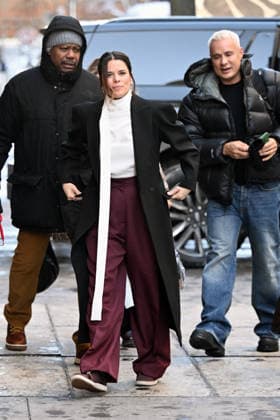 Neve Campbell spotted arriving at The View this morning in New York City Featuring: Neve Campbell Where: New York City, New York, United States When: 24 Feb 2026 Credit: Elder Ordonez INSTARimages EDITORIAL USE ONLY. NOT FOR USE BY NEWSPAPERS BASED IN THE UK. Copyright: xx instar55502067