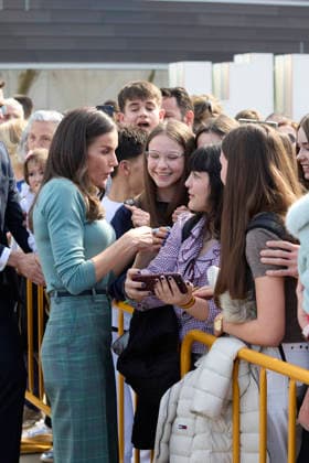 February 24, 2026, Huesca, Huesca, Spain: QUEEN LETIZIA of Spain attends the announcement of the Princess of Girona Foundation s Ã¢â‚¬oeCreaempresa 2026Ã¢â‚¬Â award during the second stage of the Princess of Girona Foundation s talent tour Huesca Spain - ZUMAc260 20260224_zep_c260_035 Copyright: xMikexChicorrox