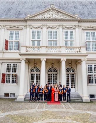 24-02-2026 Palace Princess Amalia and King Willem-Alexander and Queen Maxima during a meeting with the Dutch medal winners of the 2026 Winter Olympics in Milan at palace Noordeinde in The Hague. Jutta Leerdam, Xandra Velzeboer, Jens van ™t Wout, Melle van ™t Wout, Femke Kok, Jenning de Boo, Merel Conijn, Antoinette Rijpma-de Jong, Joy Beune, Kjeld Nuis, Marijke Groenewoud, Jorrit Bergsma, Teun de Boer, Friso Emons and Itzhak de Laat and Carl Verheijen. Â Copyright: xPPEx