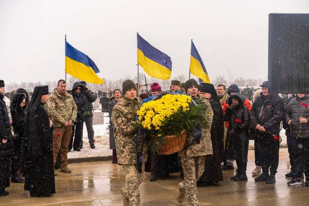 News Themen der Woche KW09 4th anniversary of Russia-Ukraine war KHARKIV, UKRAINE - FEBRUARY 24: Families, friends, veterans, and soldiers attend the ceremony in the Alley of Glory in Kharkiv cemetery within the 4th anniversary of Russia-Ukraine war in Kharkiv, Ukraine on February 24, 2026. Carlo Bravo Anadolu Kharkiv Ukraine. Editorial use only. Please get in touch for any other usage.  Copyright: x2026xAnadoluxCarloxBravox