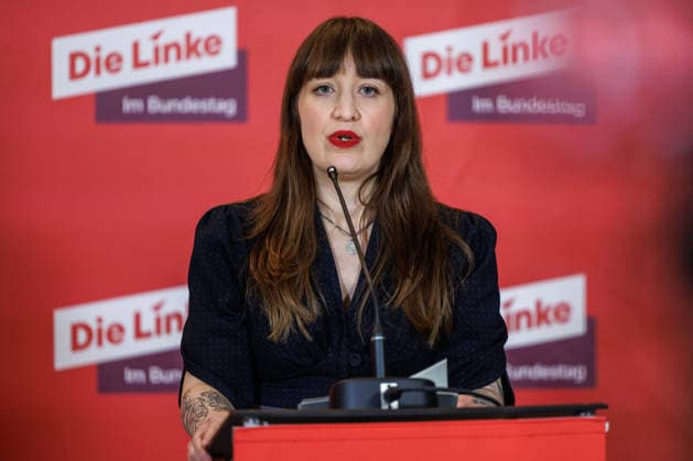 News Themen der Woche KW09 Statement Die Linke Heidi Reichinnek (Die Linke) bei einem Statement am 24.02.26 in Berlin. Berlin Berlin Deutschland Reichstag *** Statement Die Linke Heidi Reichinnek Die Linke at a statement on 24 02 26 in Berlin Berlin Berlin Germany Reichstag