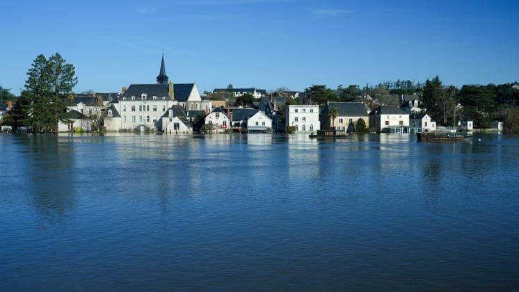 News Themen der Woche KW09 The Flooding Of The Maine River - France View of the Maine River flood, on February 24, 2026, in Bouchemaine (49), France. The slow receding of the waters has begun in Maine-et-Loire, but the department remains on red alert for flooding. Photo by Druais JC ANDBZ ABACAPRESS.COM Bouchemaine France  Copyright: xDruais ANDBZ ABACAx