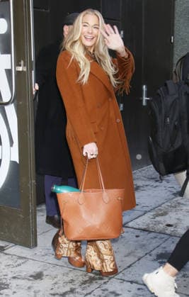 New York February 24, 2026 LeAnn Rimes on Good Morning America to talk about 911: Nashville series in New York. February 24, 2026. Copyright: xRW Mediapunchx