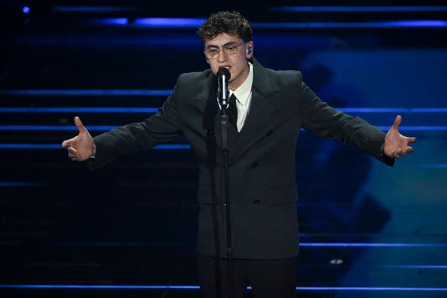 February 25, 2026, Sanremo, Italy: Italian singer Tredici Pietro performs on stage at the Ariston theatre during the 76th edition of the Sanremo Italian Song Festival, in Sanremo, Italy, 24 February 2026. The music festival will run from 24 to 28 February 2026. ANSA ETTORE FERRARI. Sanremo Italy  - ZUMAa110 20260225_zaf_a110_036 Copyright: xEttorexFerrarix